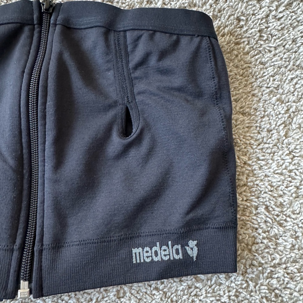 Medela Black Hands-Free Pumping Bra Size Large - Picture 4 of 7